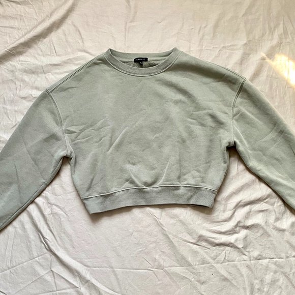 Cropped Long sleeve Sweater - Picture 1 of 3